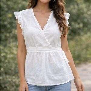 Gloria Vanderbilt white Rayon cap sleeve babydoll blouse Vneck ruffle edge large